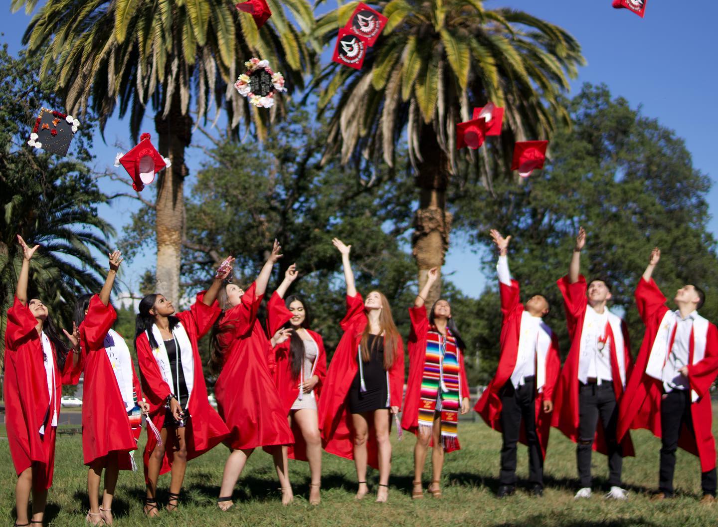 SJHS%20Graduating%20Class%20of%202020%20(1440x1057).jpg